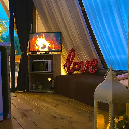 A-luxury Glamping By La Mignola *