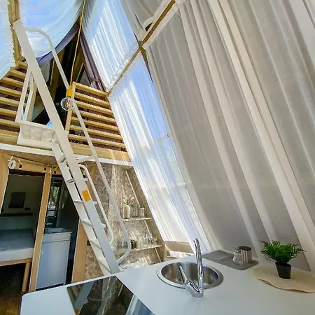 A-luxury Glamping By La Mignola Luxury tent *
