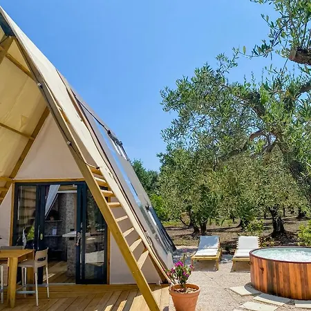 A-luxury Glamping By La Mignola